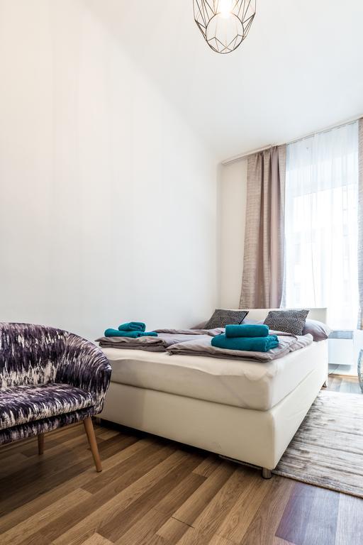 Holiday & Business Apartments 1140 Wina Bagian luar foto
