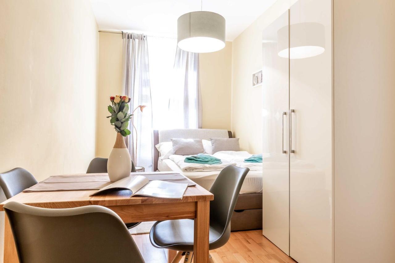 Holiday & Business Apartments 1140 Wina Bagian luar foto