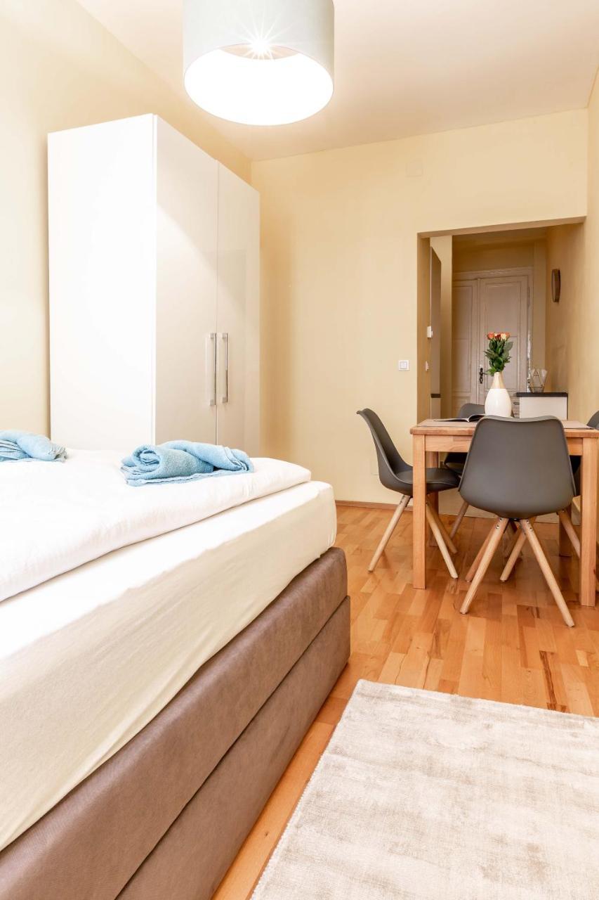 Holiday & Business Apartments 1140 Wina Bagian luar foto